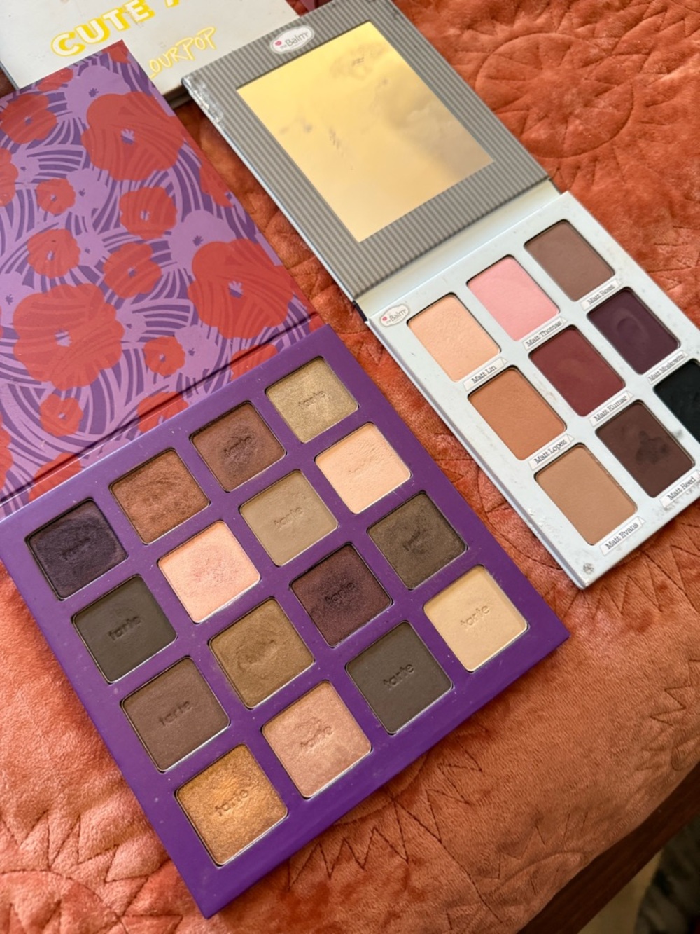 Large Eyeshadow Bundle - Picture 5 of 5